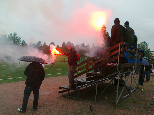 TamU-K supporters celebrate the 3-2 goal