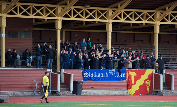 Juhlimista ottelun jälkeen