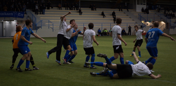 Hässäkkä LeKi-maalilla.