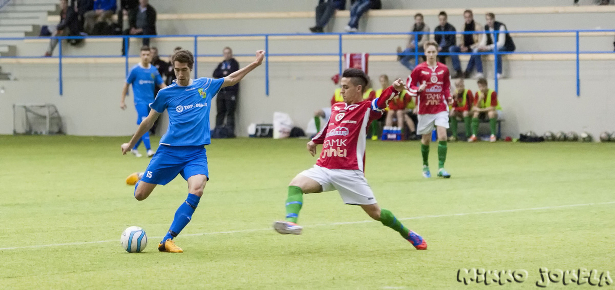 Jacin Dakkaki laukoo ensimmäisen maalinsa