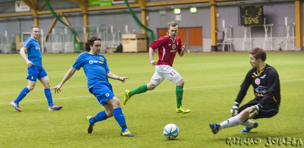 Risto Niskanen oli lähellä maalia toisella jaksolla