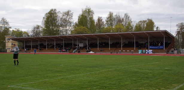 Nelosen kärkikamppailussa oli yleisöä yli 150 henkeä