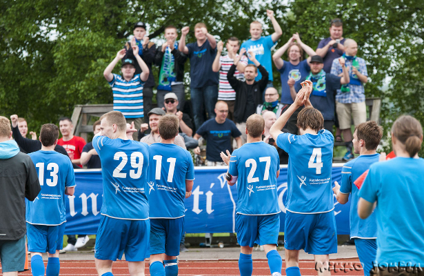 Myös kannattajat olivat luonnollisesti paikalla